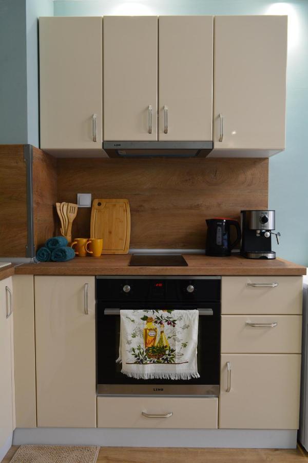 City Center Apartment Бургас Екстериор снимка